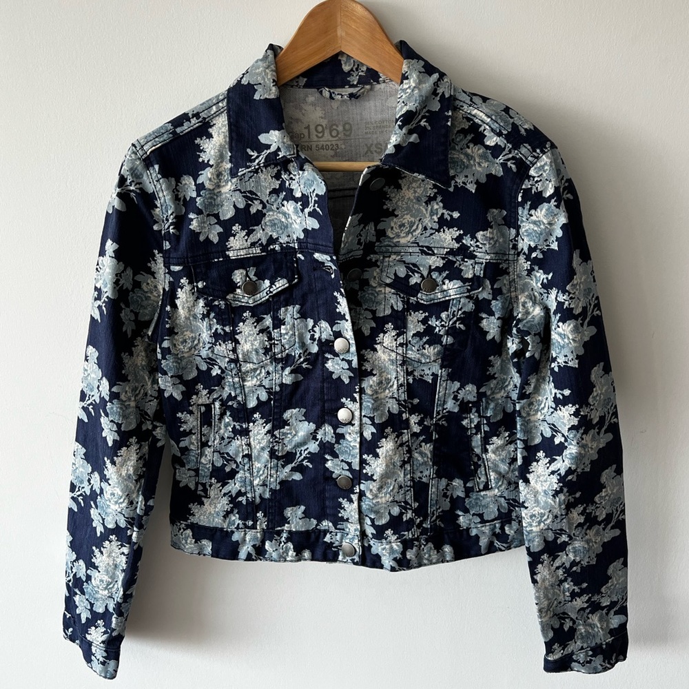 Floral GAP jean jacket